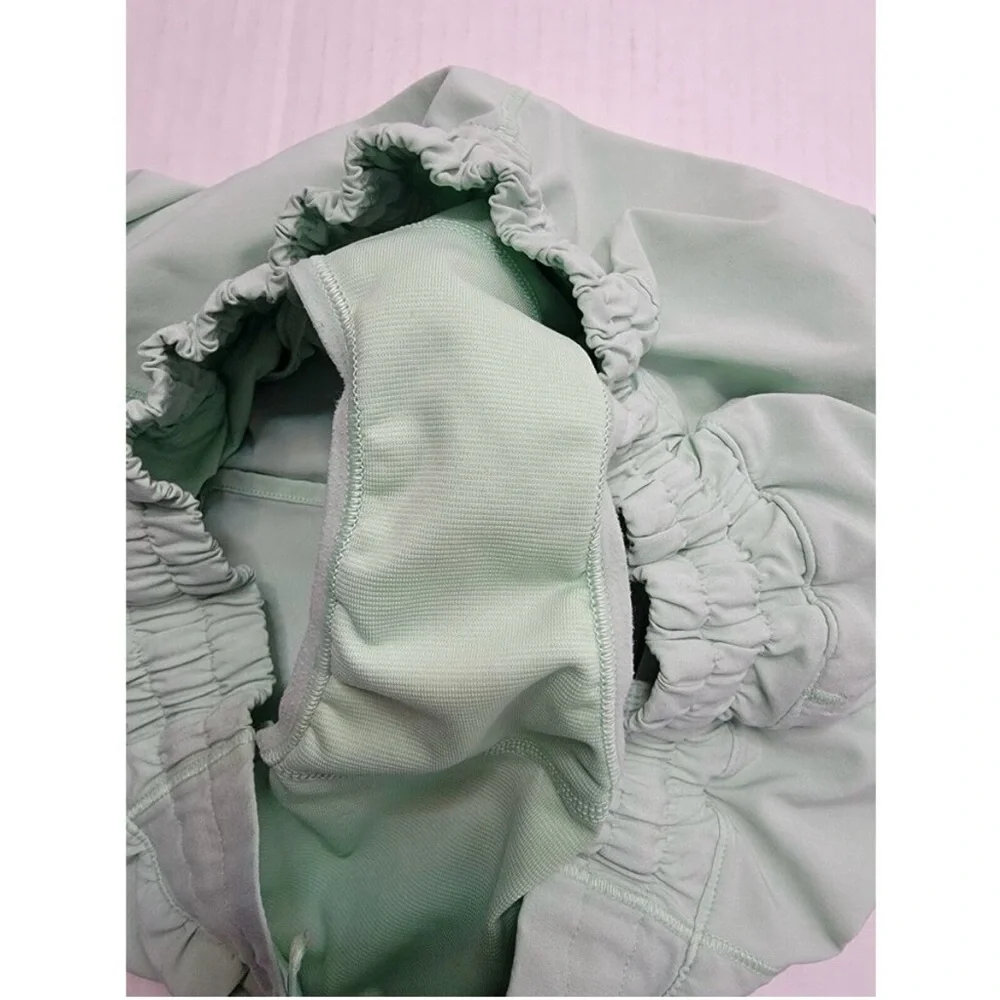 Lululemon Mint Green 2.5” Low Rise Athletic Shorts - Picture 9 of 12
